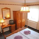 Penzion Wolfshotel Am Arendsee (Altmarkkreis Salzwedel)