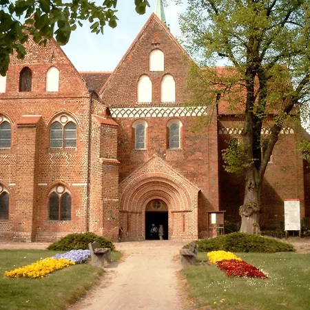 Pensjonat Wolfshotel Am Arendsee (Altmarkkreis Salzwedel)