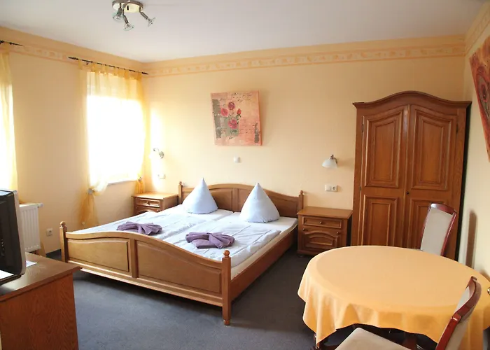 Wolfshotel Am Pensionat Arendsee (Altmarkkreis Salzwedel)